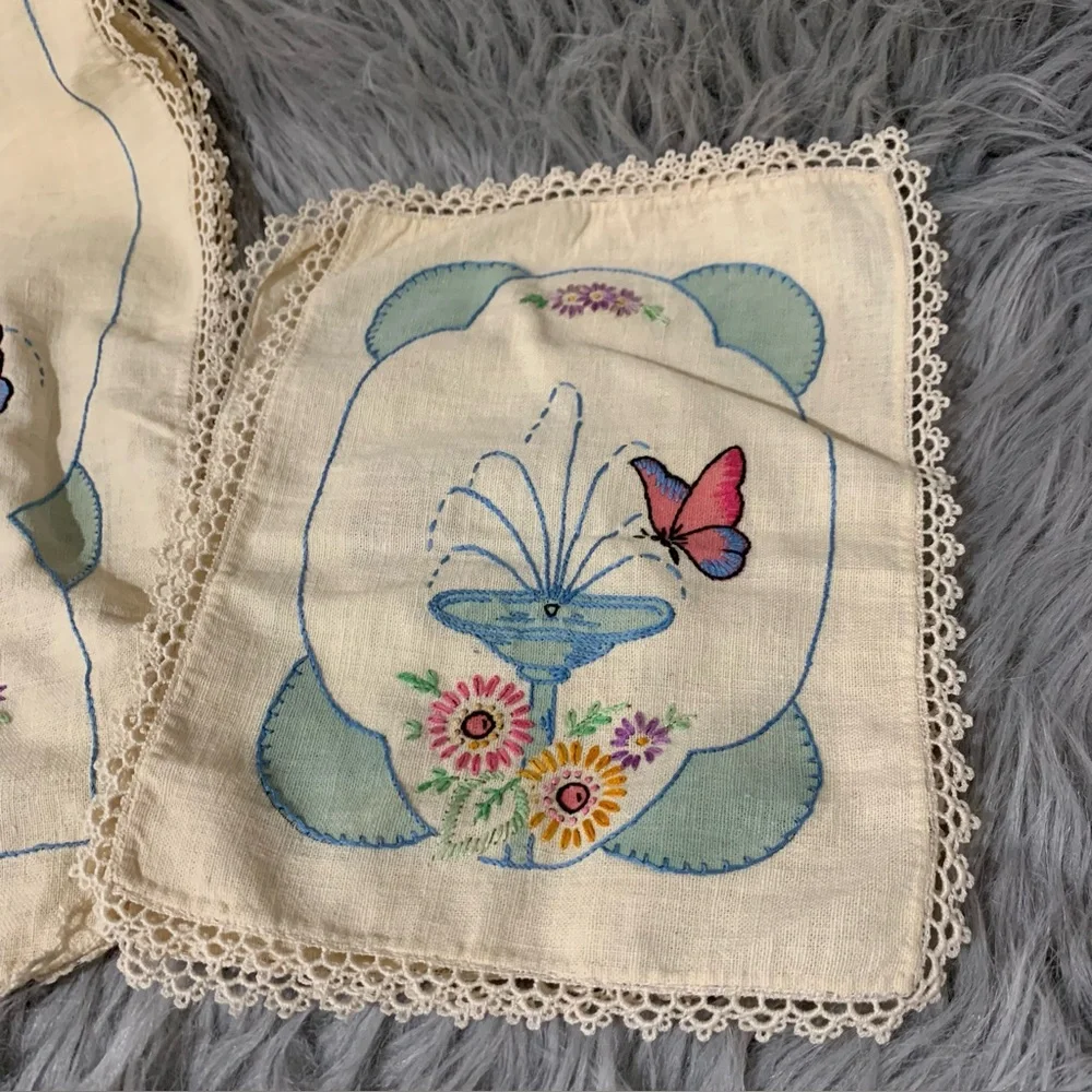 vintage dolly small tea table runner and napkin